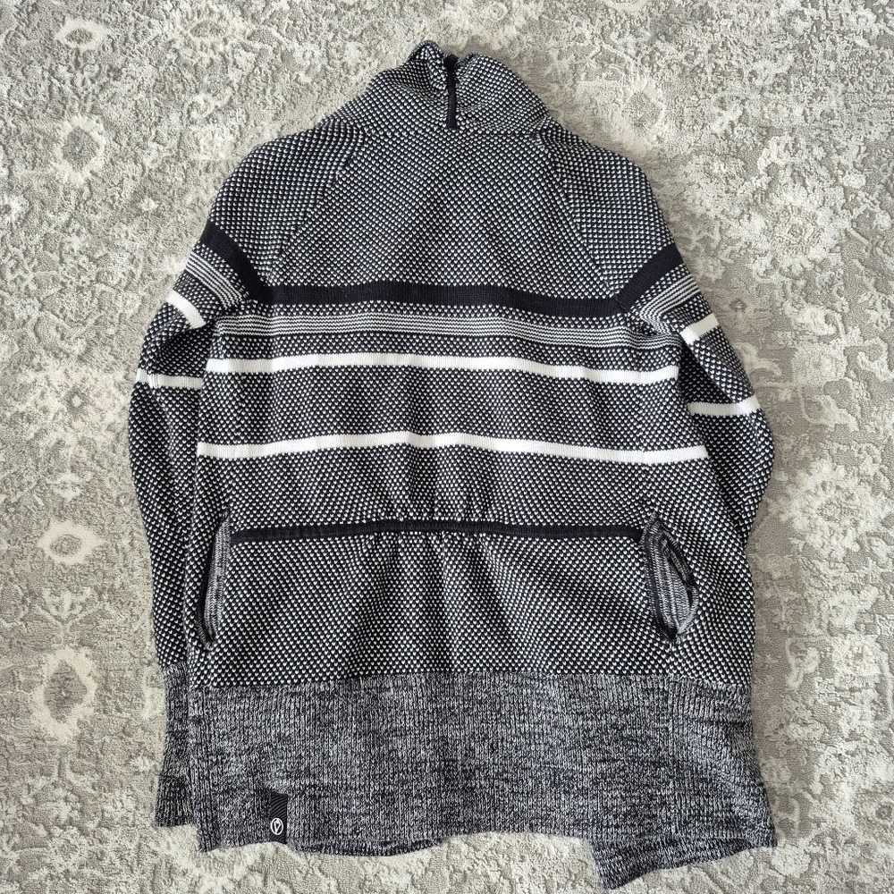 Ivivva Lululemon Women's Grey Feelin Toasty Wrap Cardigan Size S (Girl 14) - Picture 10 of 10